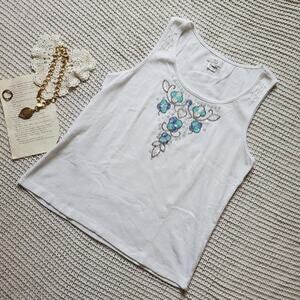 Y2k white tank top with sequin design on the chest excellent condition